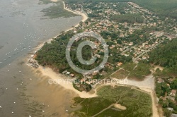 vue aérienne de claouey, bassin ostréicole d Arcachon, Gironde,