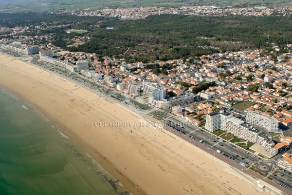 Vue aérienne de Saint Jean de Monts , Vendée 85