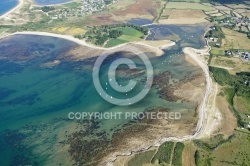 vue aérienne du Golfe du Morbihan , Locamariaquer, st Pierre Lop