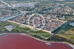 Aigues-Mortes, vue du ciel, 30220, Gard