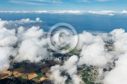 Au dessus des nuages de La Turballe, Guérande, Le Croisic