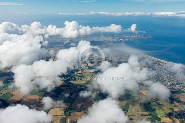 Au dessus des nuages de La Turballe, Guérande, Le Croisic