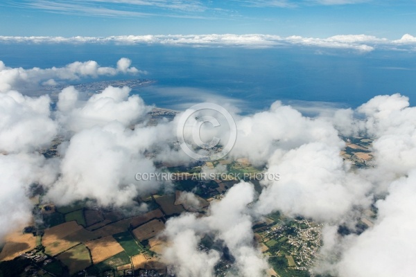 Au dessus des nuages de La Turballe, Guérande, Le Croisic