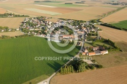 Authon-la-Plaine vue du ciel