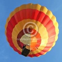 Ballon rouge et jaune