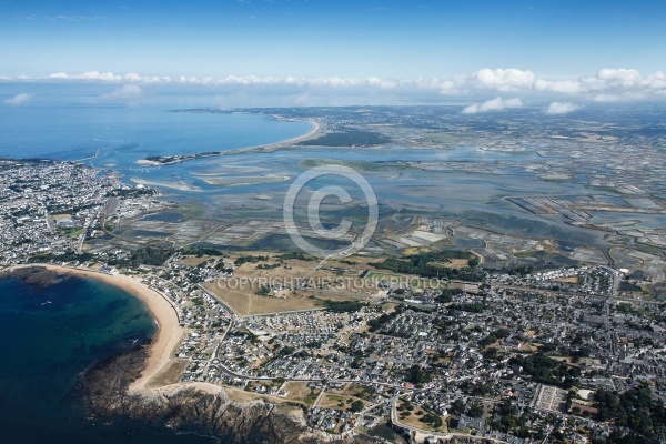 Batz-sur-Mer et les marais salants de Guérande  vue du ciel