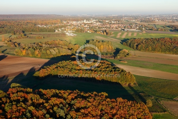 Bruyères-le-Châtel en automne vue du ciel