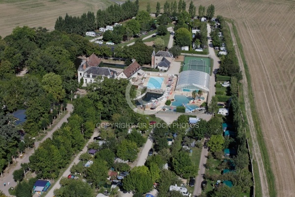 Camping château de la Grenouillère vu du ciel