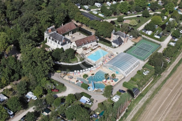 Camping château de la Grenouillère vu du ciel