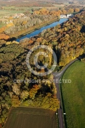 Chateau du marais vue du ciel en Automne