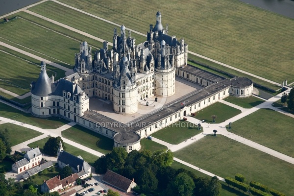 Château de Chambord vu du ciel, 41250