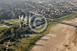 Château de Sully-sur-Loire vu du ciel 45