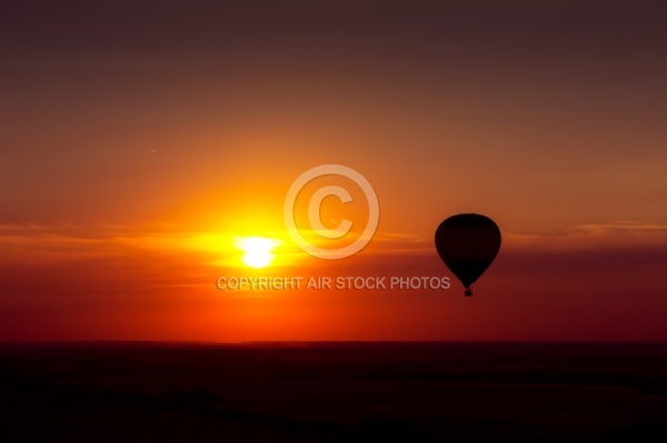 Coucher de soleil montgolfière