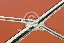 Couleurs des Salines d Aigues-Mortes , vue du ciel