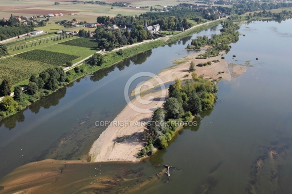 Cour sur Loire vu du ciel 41