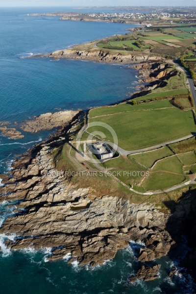 Cénotaphe de la Pointe de St-Mathieu vue du ciel