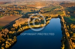 Etang de pêche de Saint-Maurice-Montcouronne vue du ciel