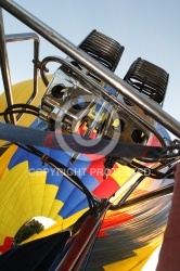 Hot air balloon burner