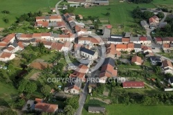 Kirsch-lÃ¨s-Sierck, la Moselle vue du ciel 57