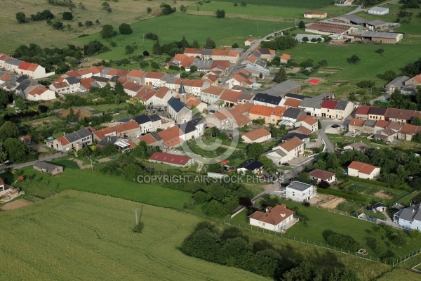 Kirsch-lÃ¨s-Sierck, la Moselle vue du ciel 57