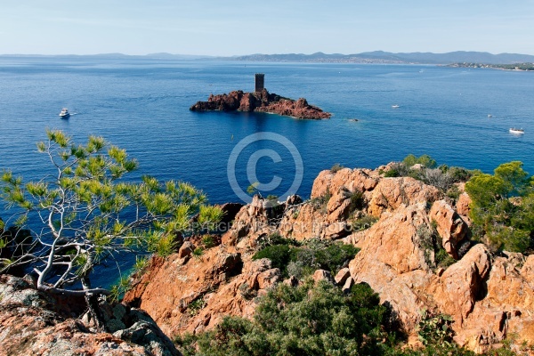 L île d Or, vue du Cap Dramont Saint-Raphaêl