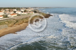 La houle au spot de la  Sauzaie,  Brétignolles-sur-Mer vue du c