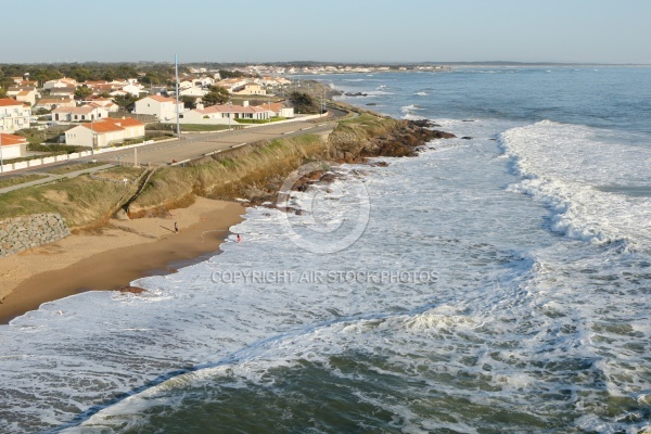 La houle au spot de la  Sauzaie,  Brétignolles-sur-Mer vue du c