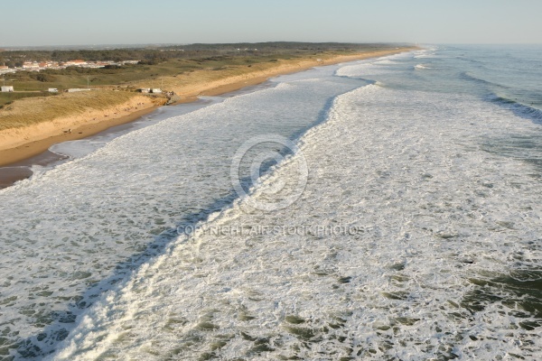 La houle à Brétignolles-sur-Mer vue du ciel