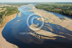 Le Fleuve de la Loire vue du ciel à Montsoreau