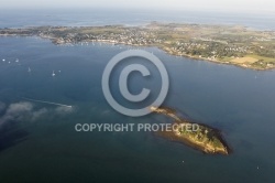 Le grand huernic, vue aerienne du Golfe du Morbihan 56