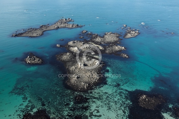 Littoral de Santec et mer bleu , Finistère 29