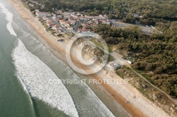 Longeville-sur-Mer vue du ciel, le Rocher