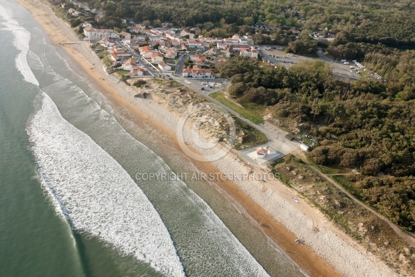 Longeville-sur-Mer vue du ciel, le Rocher