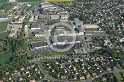 Maintenon vue du ciel, zone commerciale de Pierres 28