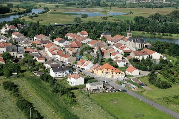 Malling, la Moselle vue du ciel 57