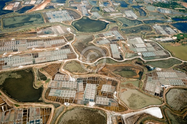 Marais salants de Guérande vue du ciel