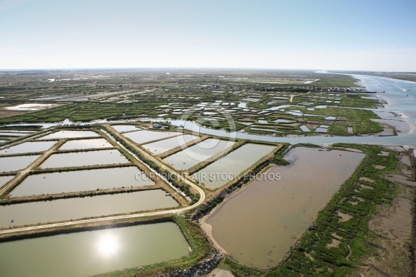 Marais salants et claries à Huitres, Marennes 17