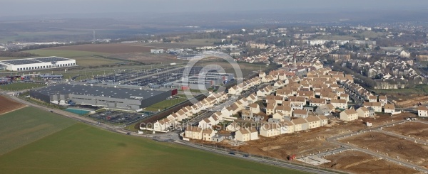 Panoramique lotissement et hypermarché Etampes 91