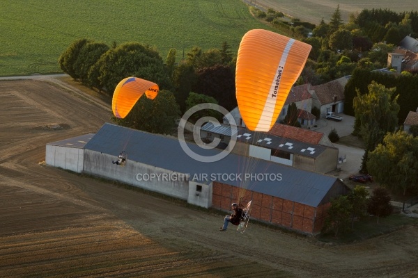 Paramoteur en vol