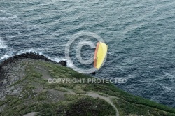 Parapente vu du ciel  Beg ar Véchen , Finistère