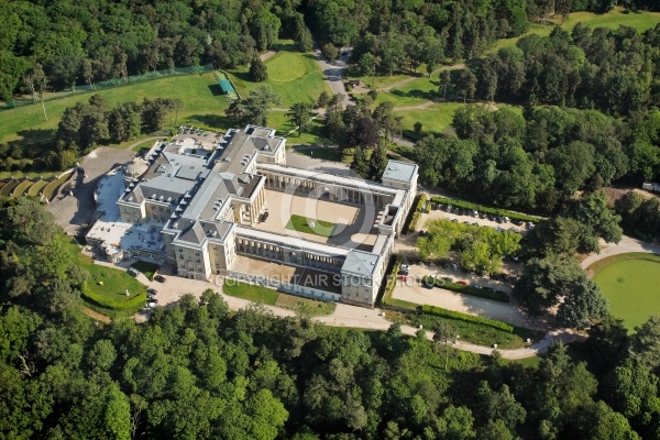 photo aerienne chateau de Rochefort-en-yvelines 78