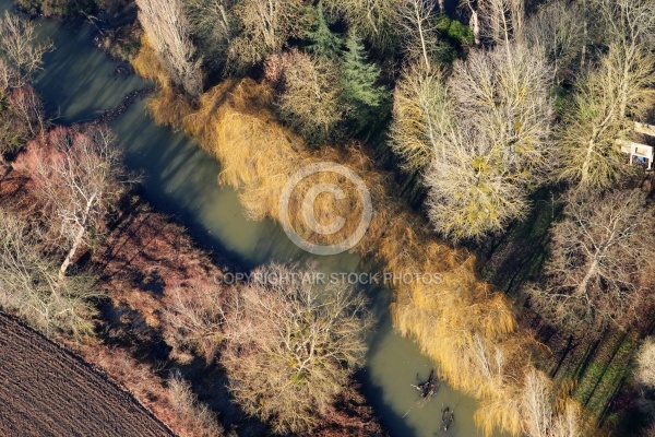 Photo aerienne de la seine, departement 78 Mantes-la-jolie