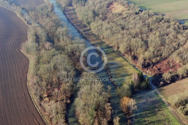 Photo aerienne de la seine, departement 78 Mantes-la-jolie