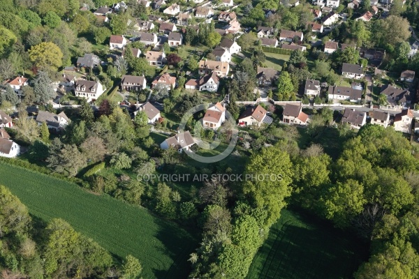 photo aerienne de saint-cheron 91