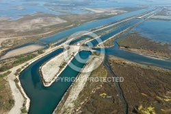 Photo aérienne canal petite Camargue