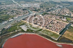 Photo aérienne d Aigues-Mortes