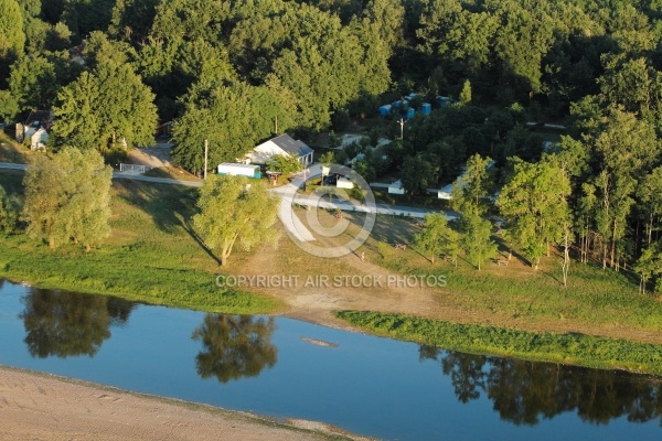 Photo aérienne du camping de Mosne sur Loire 37