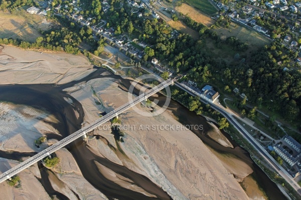 Photo aérienne du pont de fer , Loire , Saumur