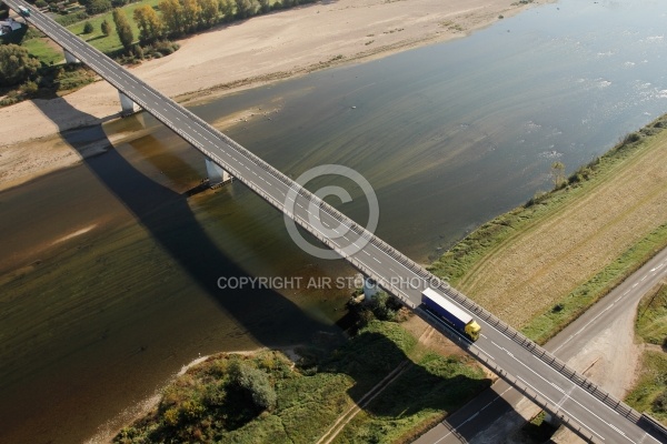 Photo aérienne pont  Gien - Chantemerle