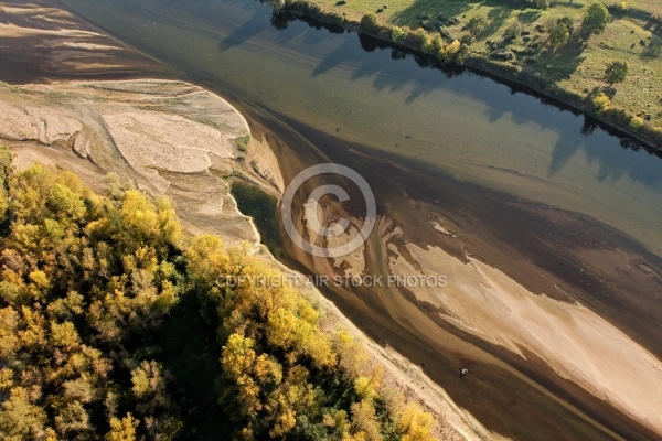 Photos aérienne de la Loire à Myennes 58